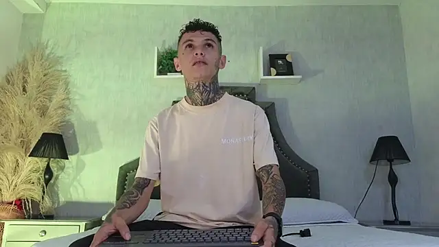 Paulo 527 online show from June 2026 10:58:01 PM