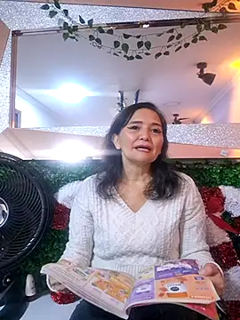 Snapshot of Alexa_Murphy_ chatting on November 2025 01:25:02 PM Alexa Murphy online show from November 2025 01:25:02 PM