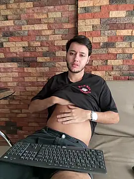 Snapshot of RicoValen chatting on February 2026 10:09:01 PM RicoValen online show from February 2026 10:09:01 PM