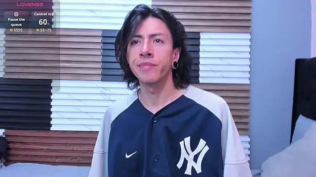 LiamShelby online show from December 2025 02:39:01 AM