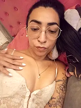 Yani-14 online show from February 2026 11:11:02 PM