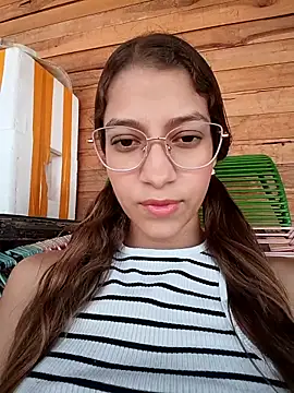 Vanneskk online show from February 2026 07:40:01 PM