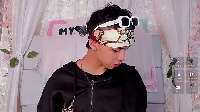 Prince Apolo online show from March 2026 07:31:01 PM