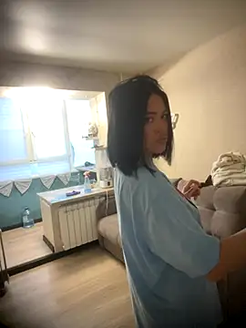 Suzanna25 online show from November 2025 11:23:02 AM