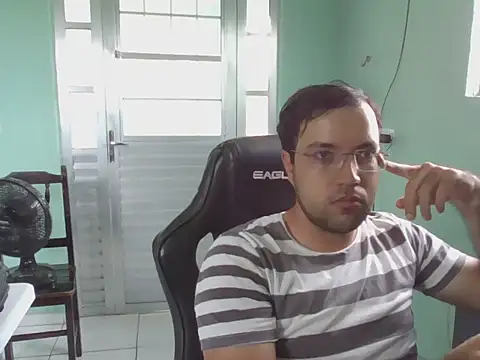 Silvakkfitk online show from December 2025 05:18:02 PM