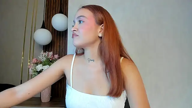 AliceHills  online show from December 2025 12:25:02 PM