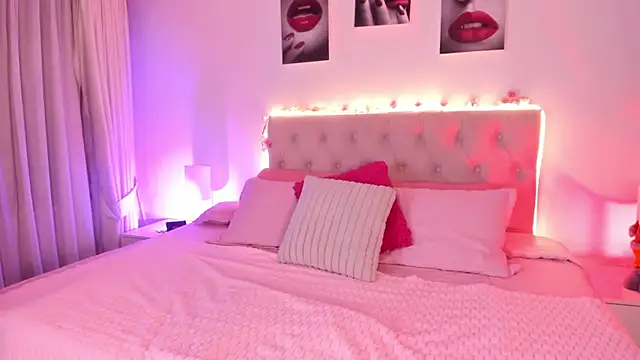 Charlotte rider  online show from December 2025 03:24:02 AM