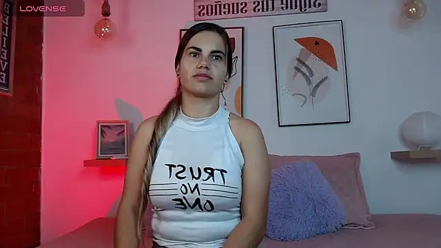 yeimi eclipse online show from November 2025 02:59:01 AM