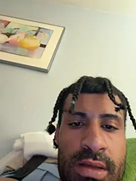 Chrisd3195 online show from May 2026 01:40:01 PM
