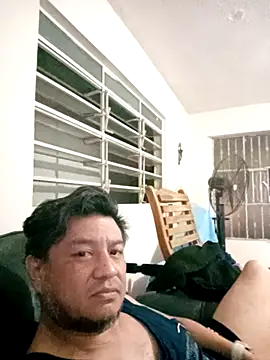 Snapshot of Senor420 chatting on November 2025 07:55:02 AM Senor420 online show from November 2025 07:55:02 AM