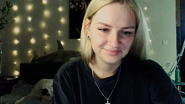 Snapshot of Whitehex666 chatting on December 2025 03:40:02 PM Whitehex666 online show from December 2025 03:40:02 PM