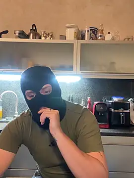 Snapshot of Shadowx699 chatting on November 2025 07:07:02 PM Shadowx699 online show from November 2025 07:07:02 PM