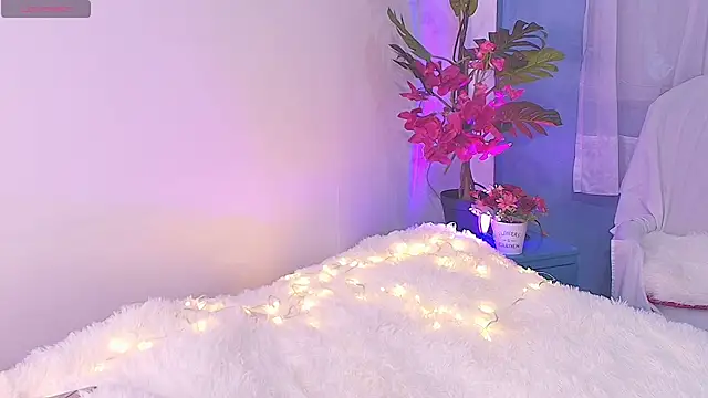 Katee Crownn online show from December 2025 03:58:02 AM