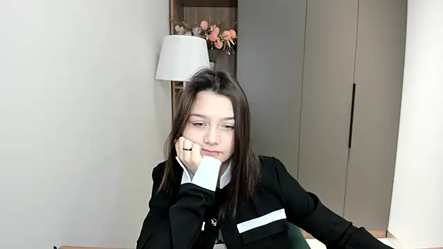 TabethaCaverly online show from December 2025 09:18:02 AM