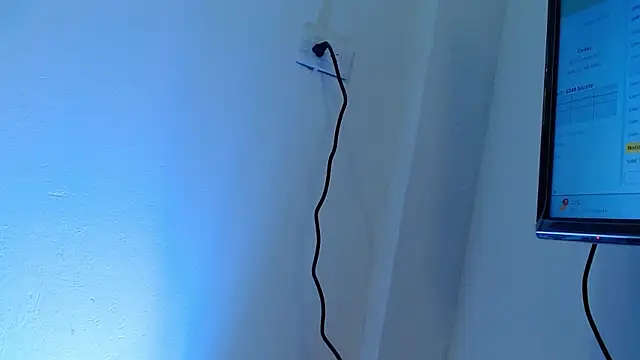 Lunaartistry online show from December 2025 03:27:02 AM