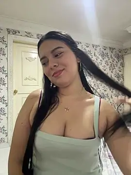 Snapshot of sweet_ruby_ chatting on June 2026 01:32:02 AM sweet ruby online show from June 2026 01:32:02 AM