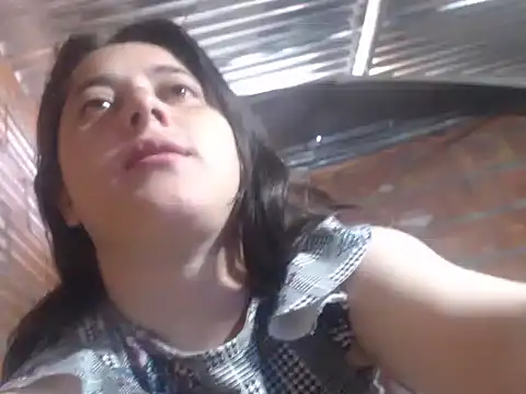 sammyyblondee online show from November 2025 01:48:01 PM