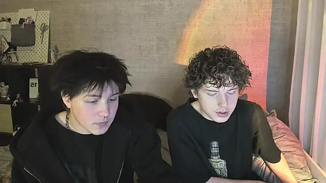 miya meow miku online show from January 2026 07:17:01 PM