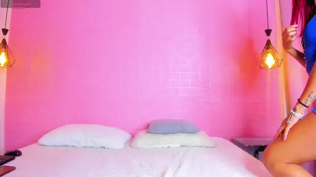 AlexandraMiller online show from January 2026 12:55:01 PM