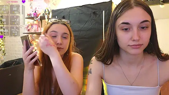 sunny luna online show from March 2026 03:08:01 PM