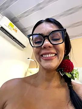 SofhiaTaylor online show from January 2026 10:26:01 PM