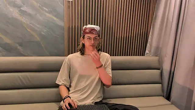 Lior Evan online show from December 2025 11:37:01 AM