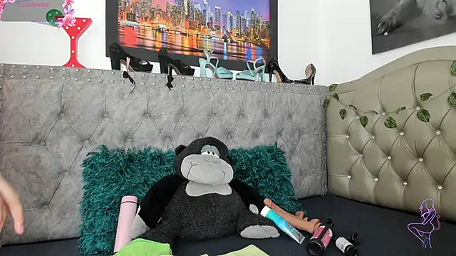 Melody Prescott online show from February 2026 01:32:02 PM