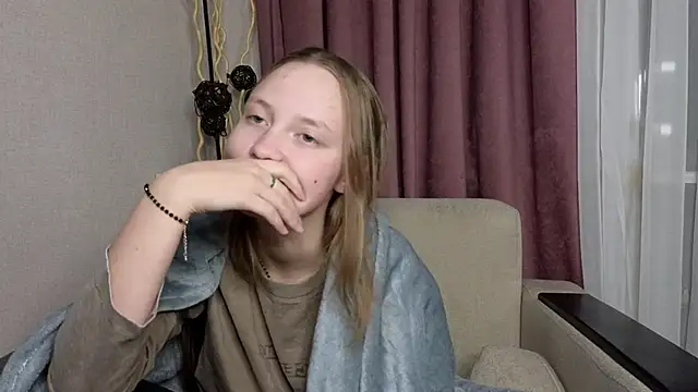 BibiStapler online show from December 2025 07:09:01 PM