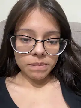 Snapshot of omifresita chatting on July 2026 04:29:01 AM omifresita online show from July 2026 04:29:01 AM