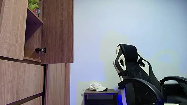 liorvante online show from February 2026 11:28:02 PM