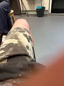 HideousJuice7 online show from November 2025 02:31:02 PM