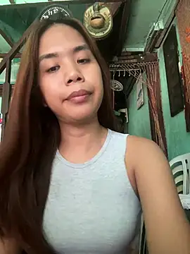 Snapshot of Margaux4U chatting on May 2026 05:49:01 AM Margaux4U online show from May 2026 05:49:01 AM
