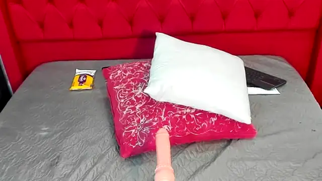 jay Bluee1 online show from December 2025 02:18:01 AM