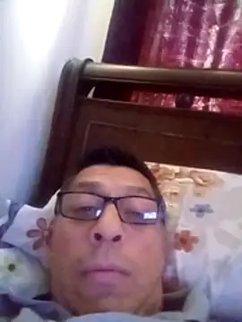 JRAdams23 online show from December 2025 08:36:02 PM