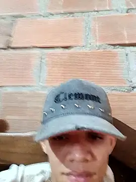 daniel garzon online show from December 2025 08:15:01 PM