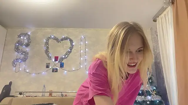 CelenFomes online show from December 2025 07:57:02 AM