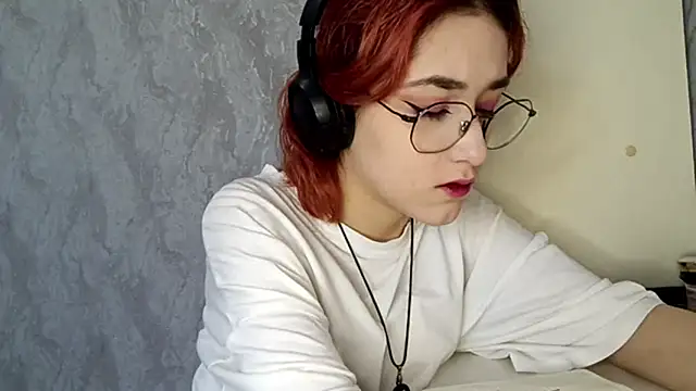 LinaWatter online show from December 2025 11:41:02 AM