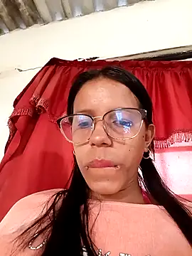 Dirty She Wolf online show from December 2025 02:04:01 PM