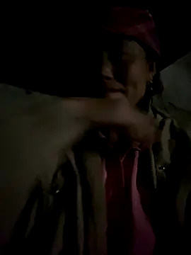 Lilik2 online show from December 2025 01:28:01 PM