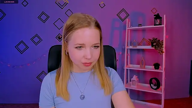 Snapshot of teya_starling chatting on April 2026 07:39:01 AM teya starling online show from April 2026 07:39:01 AM