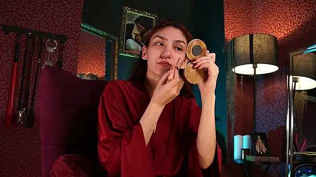 Roxa Lana online show from May 2026 01:29:02 PM