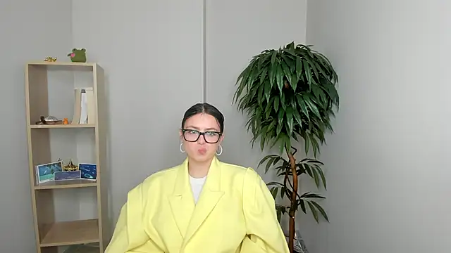 Snapshot of RonnieSparlin chatting on December 2025 11:37:01 AM RonnieSparlin online show from December 2025 11:37:01 AM