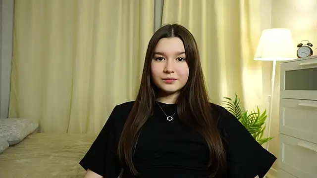 Snapshot of LidiaPasaye chatting on December 2025 12:25:02 PM LidiaPasaye online show from December 2025 12:25:02 PM