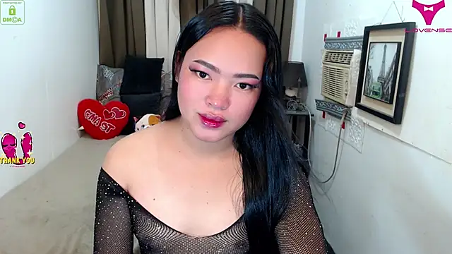 Fantacyloverr online show from December 2025 05:18:02 PM