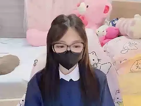 Yuyu-baobei online show from December 2025 06:24:02 PM