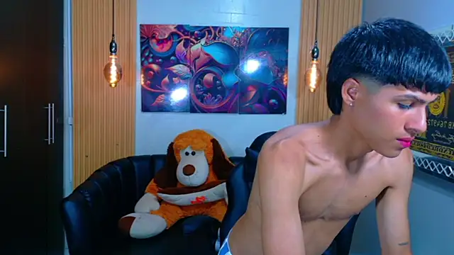 StormLuxX online show from December 2025 08:24:02 PM