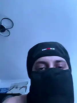 monir suka online show from December 2025 03:12:02 AM