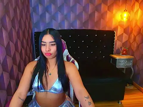 ScarlettDreew online show from December 2025 04:43:02 AM