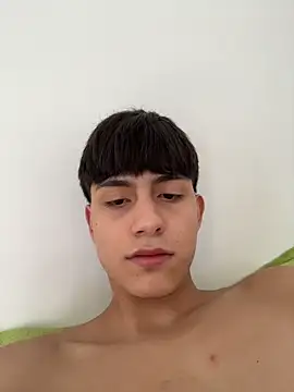 Snapshot of Lander_Cruz chatting on April 2026 07:07:02 PM Lander Cruz online show from April 2026 07:07:02 PM