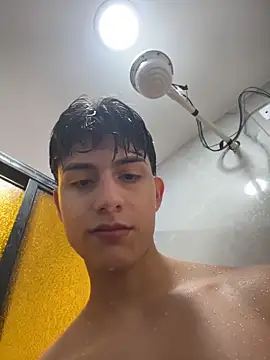 Snapshot of Lander_Cruz chatting on May 2026 04:34:02 PM Lander Cruz online show from May 2026 04:34:02 PM